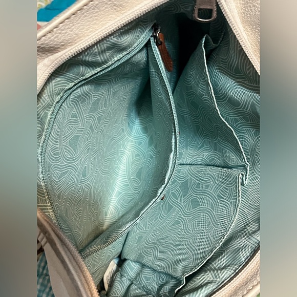 THE SAK Off White Soft Leather
Shoulder Bag - Picture 8 of 11